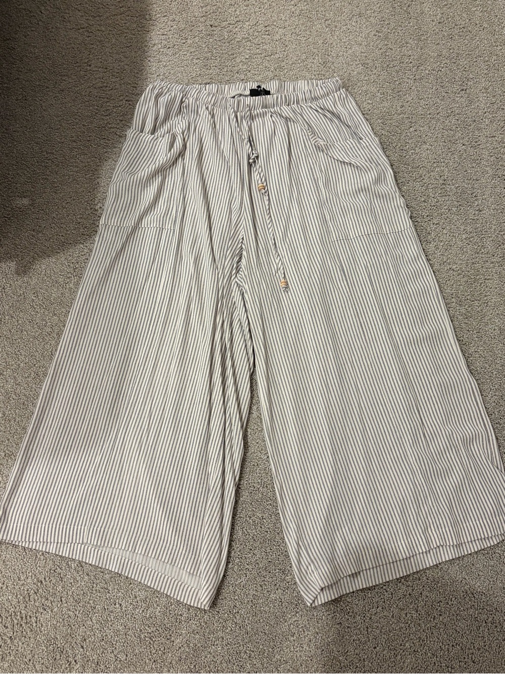 torrid White & Black Striped Wide-Leg Pants size 1